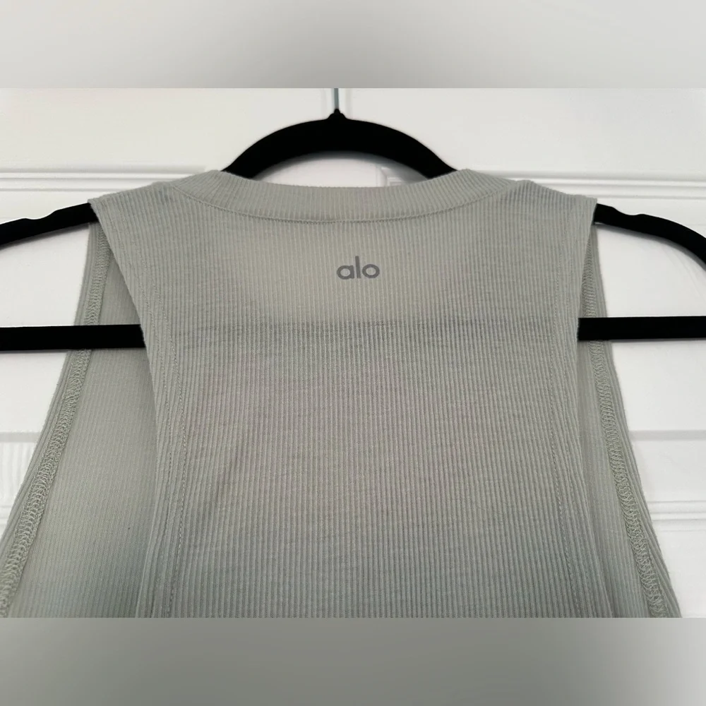 Alo Heat-Wave Tank - Pistachio - Small - Picture 9 of 10